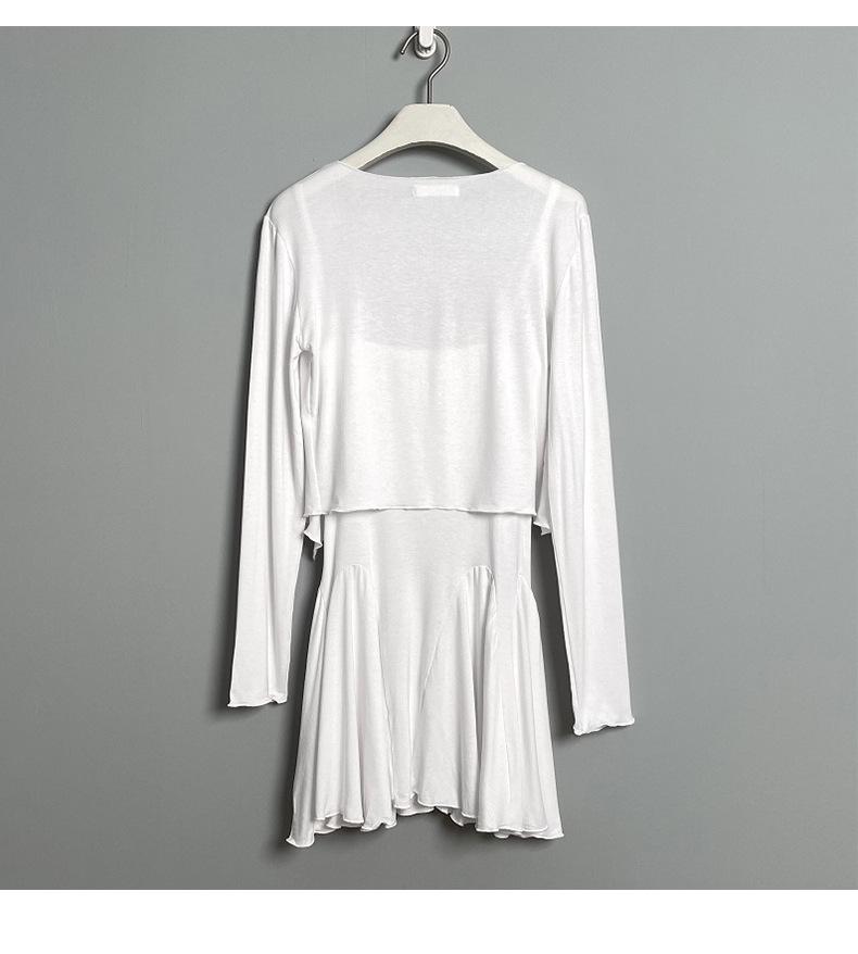 Комплект из облегающего кардигана и платья на подтяжках Dongdaemun — сексуальный, подчеркивающий фигуру комплект из двух предметов