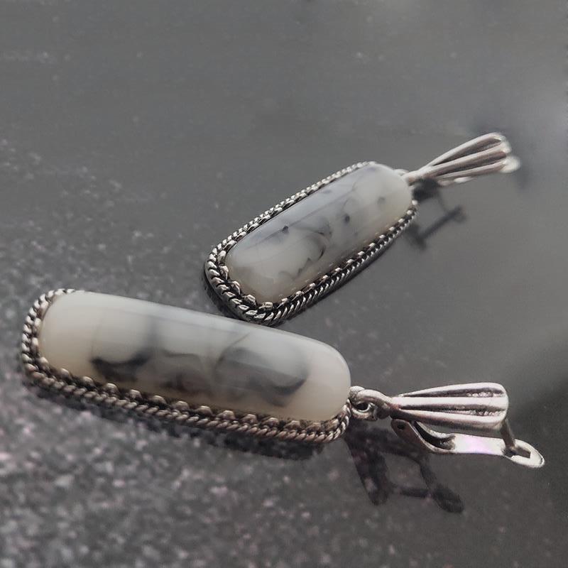 Chalcedony Imitation Natural Stone Earrings Are Small, Exquisite and Versatile Earrings. They Are Fashionable and Retro Bohemian Accessories