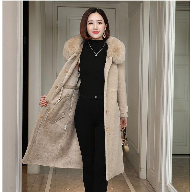 Warm and Fashionable Women's Hooded Sheepskin Fleece Coat with Fur Collar