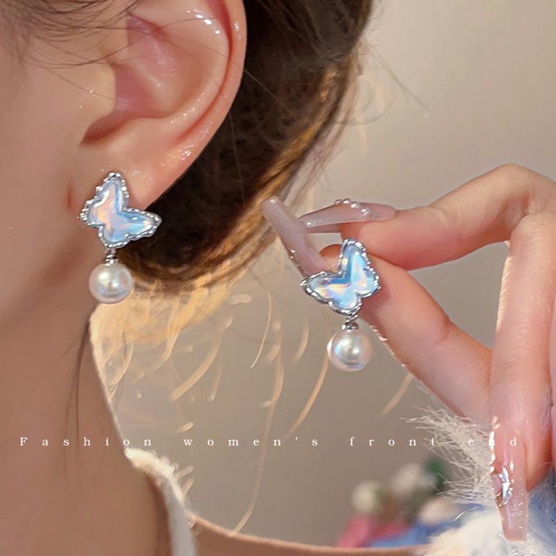 S925 Silver Needle Pearl Bow Stud Earrings: Luxurious, Versatile, and Exquisite Ear Ornaments