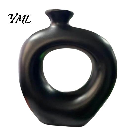 Fresh Flower Holder Minimalist Resin Vase, Hollow Circle Art Modern Floral Contemporary Arrangement for Home Living Room Bedroom Table Ornament Niche