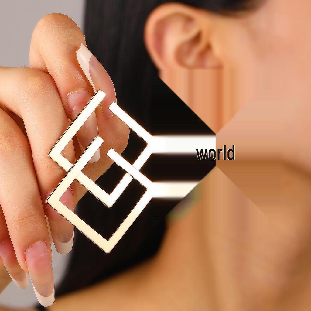 Ретро европейские и американские металлические серьги-гвоздики с холодными каффами для ушей - Простые, гладкие, высококлассная мода.