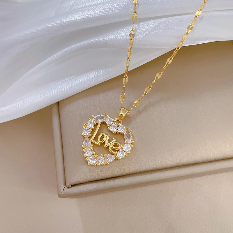 Love Love Light Luxury Temperament Gorgeous Full Diamond Necklace Female Versatile Collarbone Chain Titanium Steel Chain