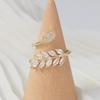 Кольцо Huitan Delicate Leaf для женщин, золотистого цвета, с паутинным кристаллом CZ, модное регулируемое кольцо для вечеринки, шикарные ювелирные изделия для девушек