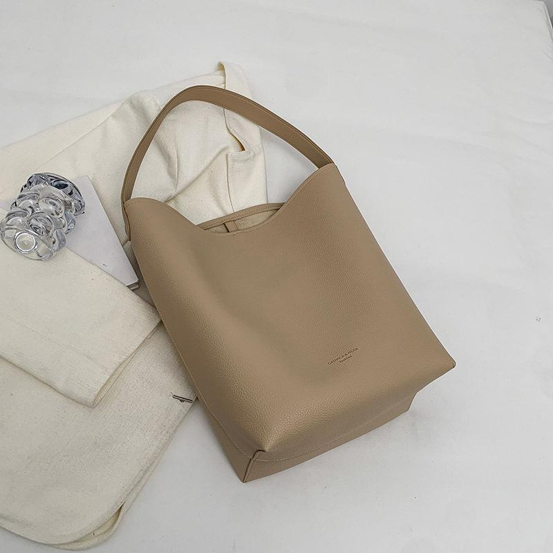 Женская сумка-тоут большой вместимости в ретро-стиле - Весенне-летняя корейская сумка на плечо 2023 года