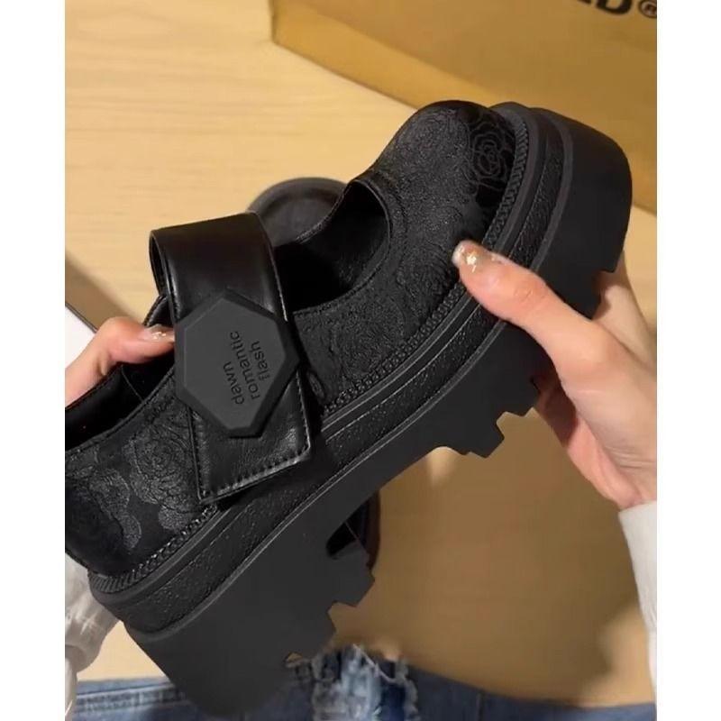 Новые китайские вышитые черные туфли Мэри Джейн лето и осень новые легкие толстая подошва широкий каблук с юбкой одинарные туфли