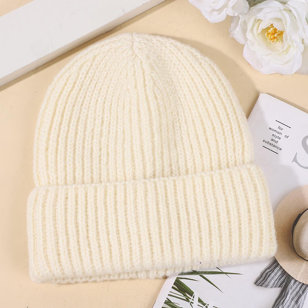 Теплая двухслойная вязаная шерстяная шапка - однотонная, холодостойкая, для осени и зимы