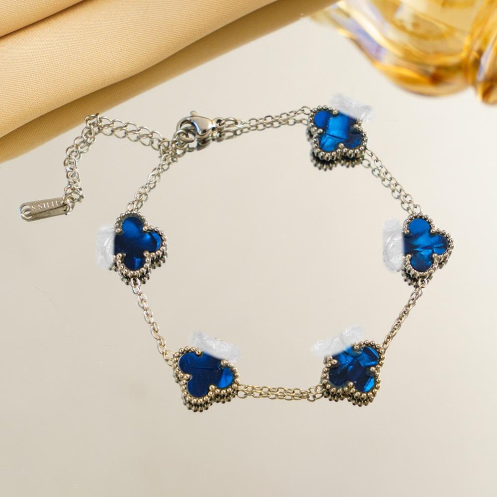 Браслет с градиентным четырехлистным клевером Роскошный и изысканный женский модный ювелирный аксессуар Уникальное и стильное украшение для руки