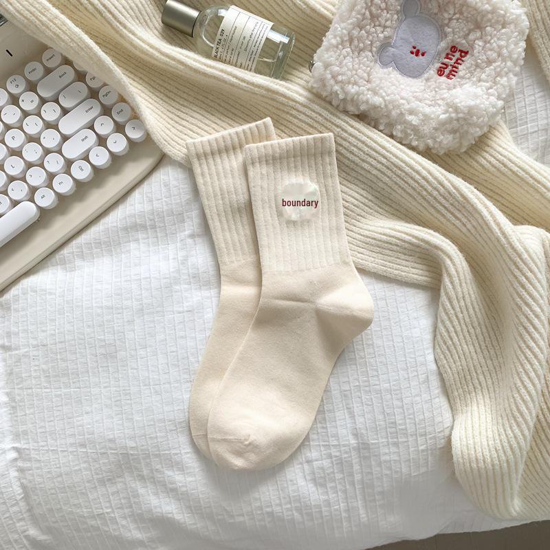 «Осень/зима 2024 года, носки из ангоры винно-красного цвета с вышитым бантом — средний или длинный ворс»