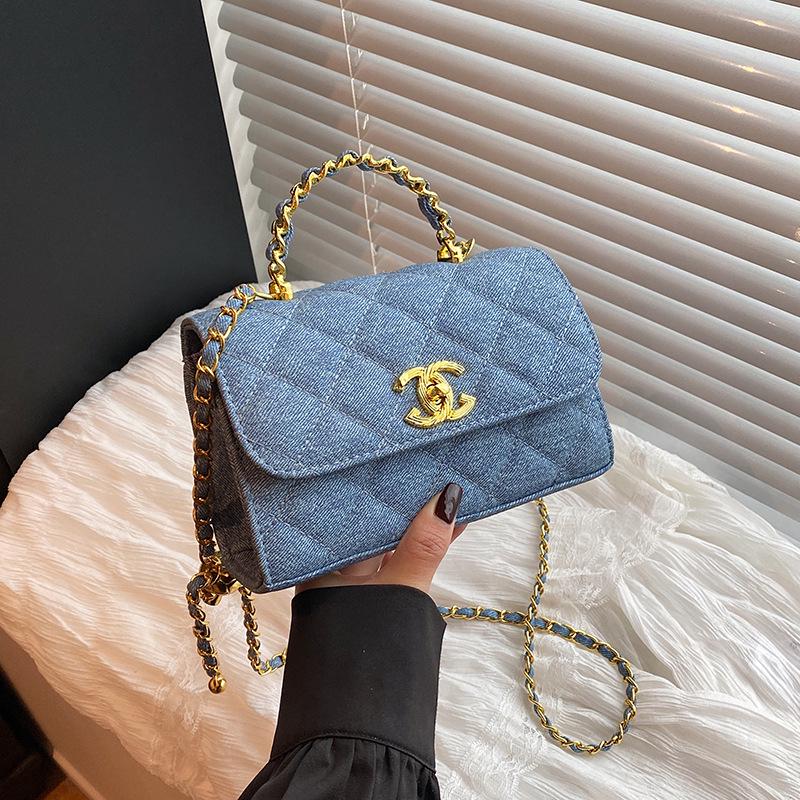 Маленькая сумка кроссбоди Xiangfeng Mini с цепочкой в виде ромбиков и золотым шариком - Красная, Осенняя мода