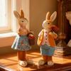Прекрасная статуэтка кролика из смолы, фигурка весеннего кролика, комнатные пасхальные украшения, декоративный элемент для центра стола