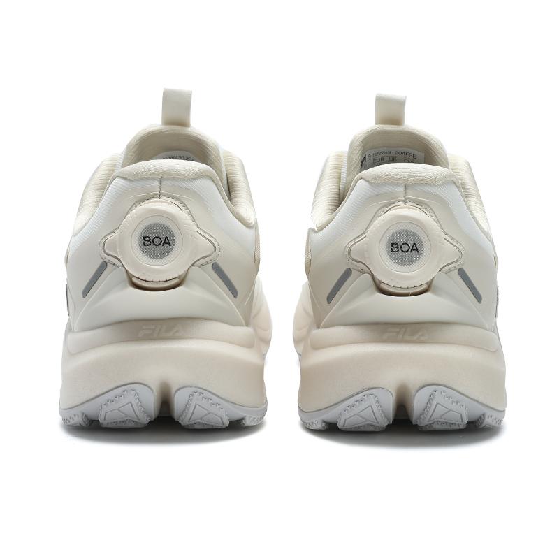 Fila Boa Wolf 2+ Минималистичные Универсальные Горные Серии Слипоны Прочные Дышащие Низкие Кроссовки для Активного Отдыха Женская Обувь Белые A12W431204FSB