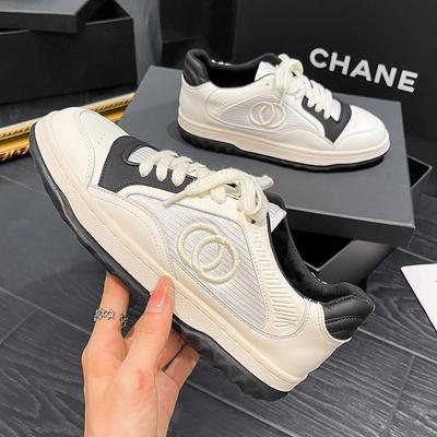 Xiaoxiangfeng из натуральной мягкой кожи маленькие белые туфли женские лето 2025 новые универсальные туфли для папы на платформе серебристые спортивные туфли