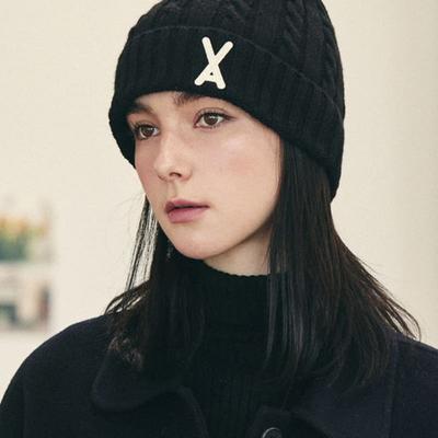 VARZAR VA Аппликация Вязаная шапка бини Черная