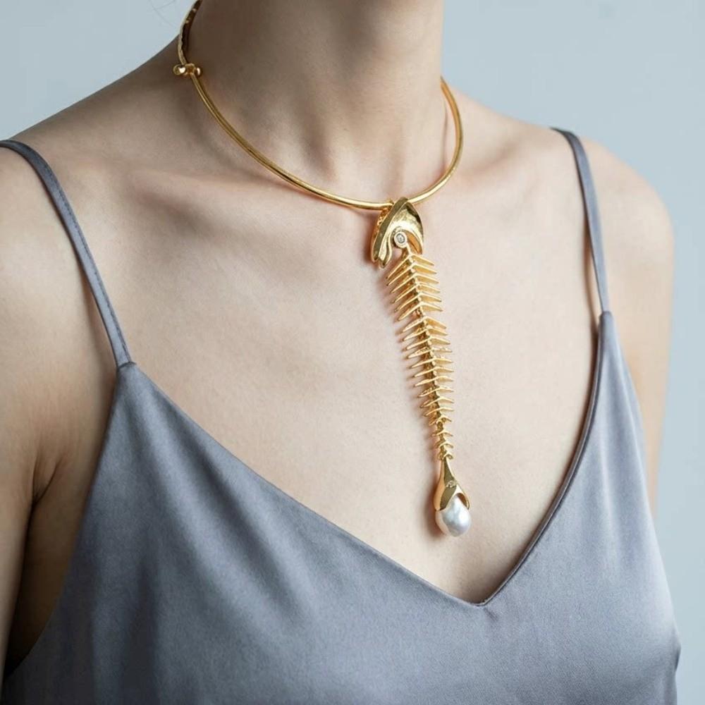 Zinc Zinc Alloy Fashion Exaggerated Necklace Rhinestone Fish Bone Neck Chain For Women