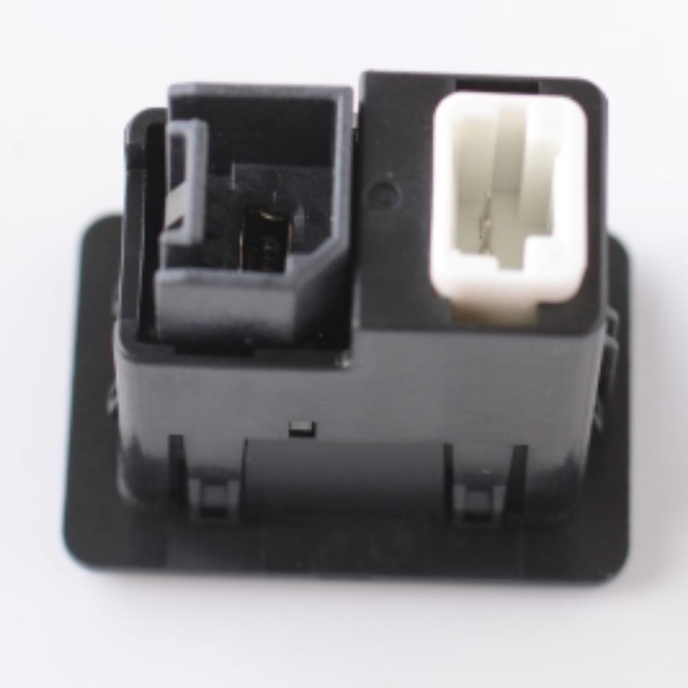 Автомобильный AUX USB-порт Аудиоадаптер Изготовлен из АБС-пластика Недеформируемая Конструкция Решение для Быстрой Установки