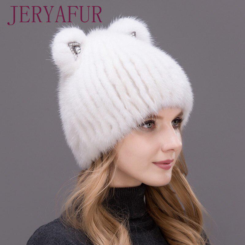 Женская шапка с ушками