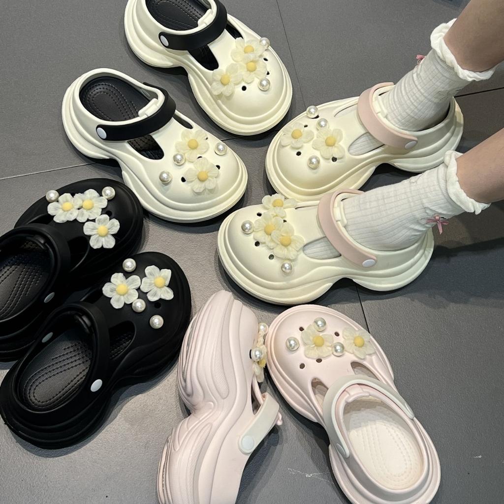 Small Yellow Flower Pearl Hole Shoes Women's Summer New Breathable Comfortable Heightening Thick-soled Outer Bag Head Slippers