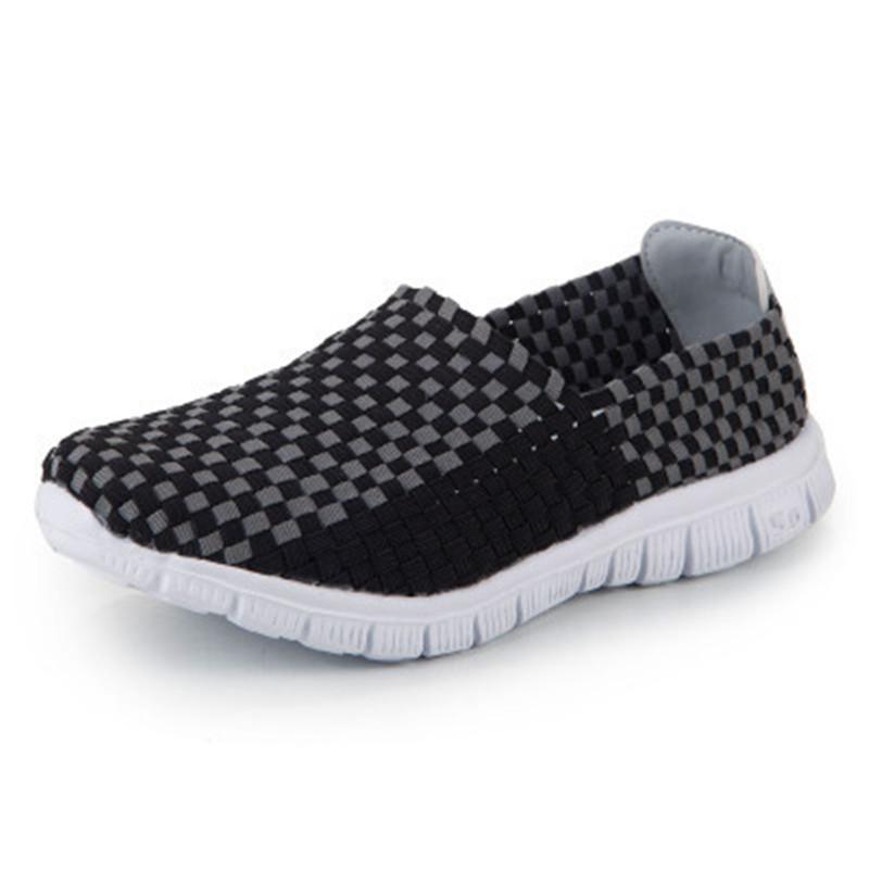 Мужская прогулочная обувь без шнуровки. Легкие повседневные вязаные лоферы. Кроссовки. Удобная рабочая обувь. Тканые прогулочные туфли для мужчин. Дышащие кроссовки.
