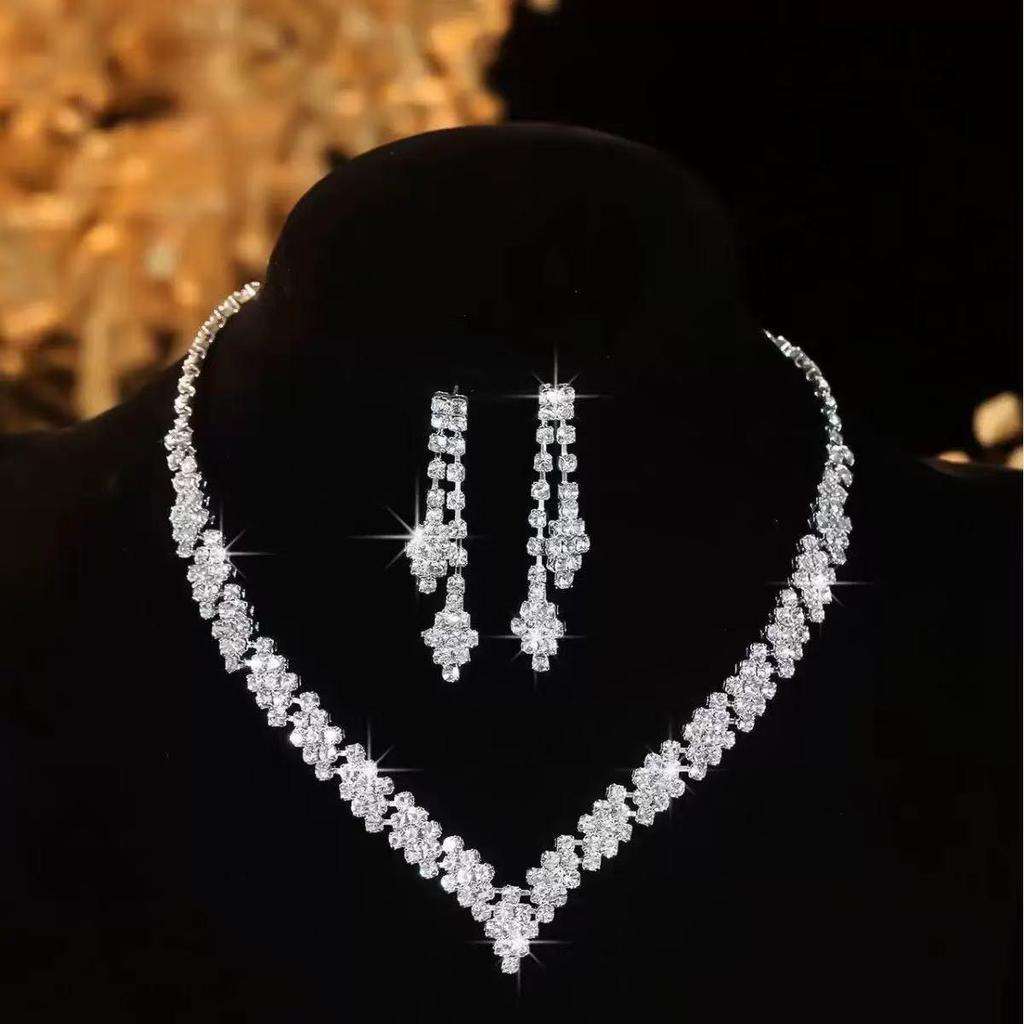 Элегантный межконтинентальный свадебный набор из страз: колье и серьги