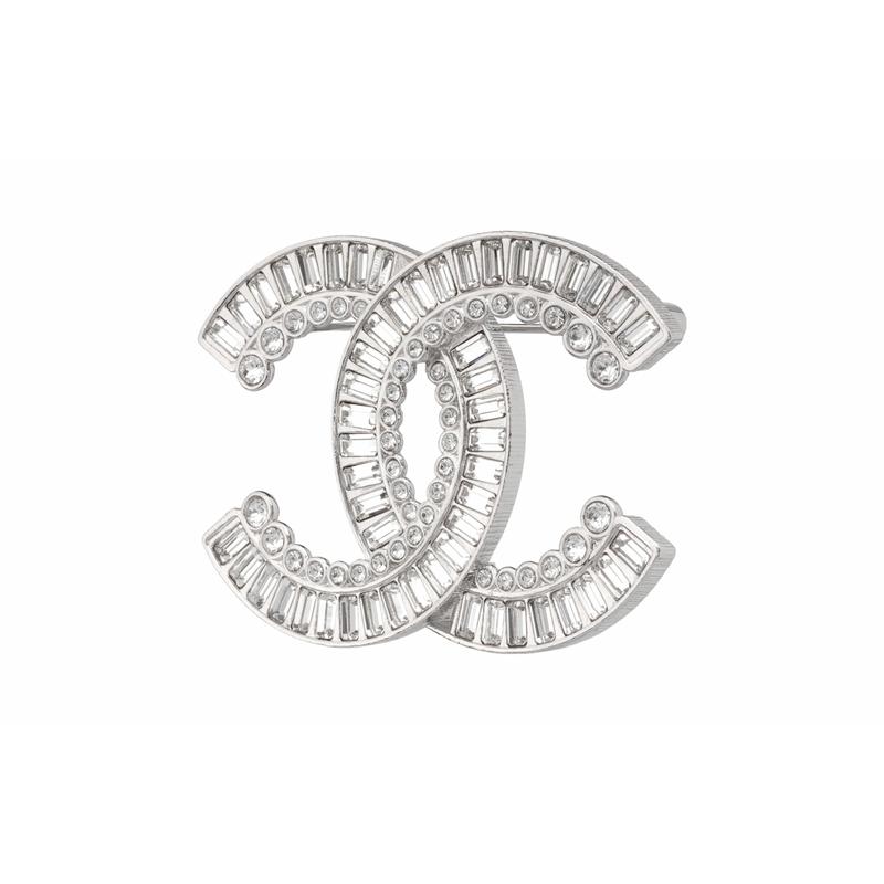 Chanel Классическая металлическая брошь с узором Double C Женский стиль