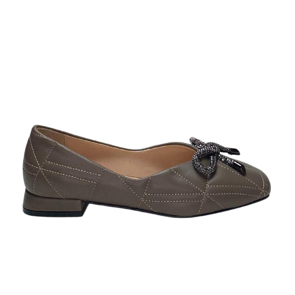 Женская обувь на плоской подошве из натуральной кожи для повседневного использования