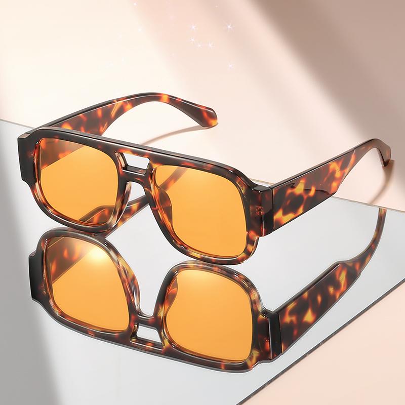 New Retro Double Beam Square Framed Sunglasses for Travel and Daily Wear