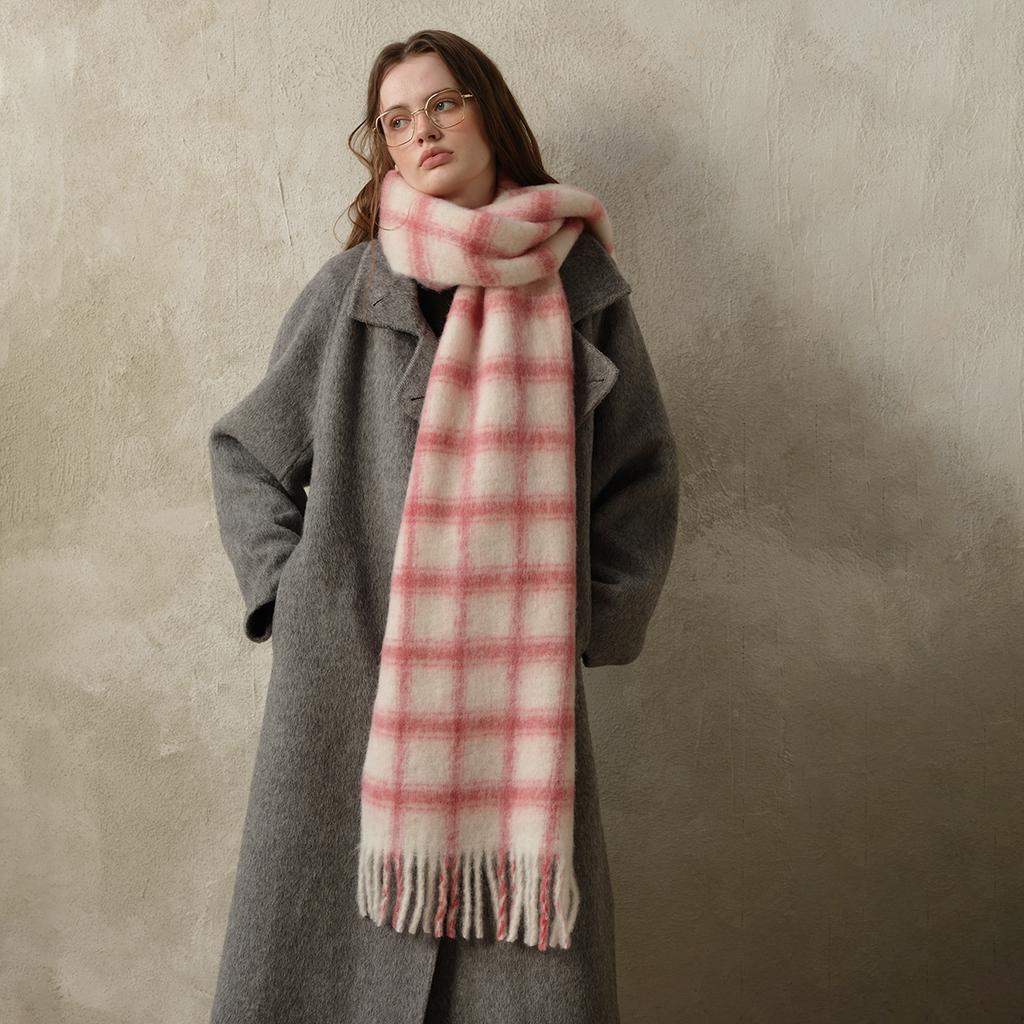 Designer wool plaid scarf women's autumn and winter increase the soft and simple atmosphere pink plaid scarf shawl