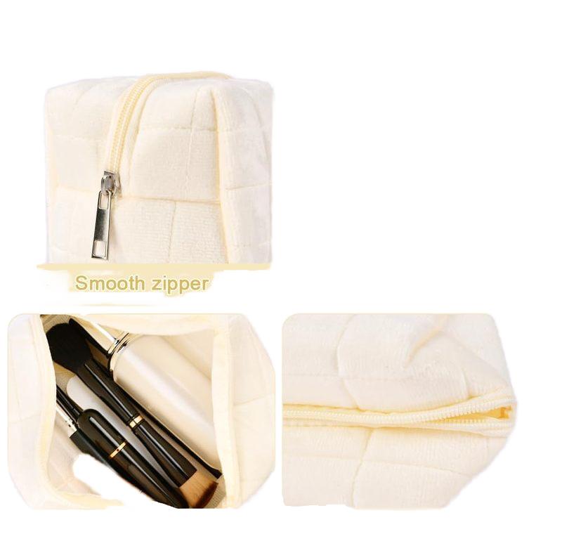 Plush Makeup Bag Cosmetic Storage Lipstick for Women Zipper Large Travel Toiletry Organizer Pouch Carrying Velvet Fabric Bag