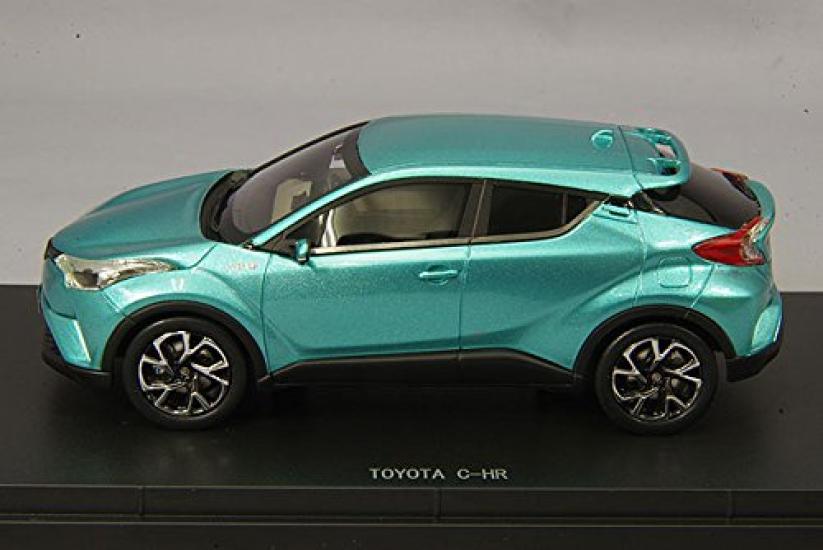 Ebro Toyota Radiant Green Metallic Готовый продукт 1/43 C-HR