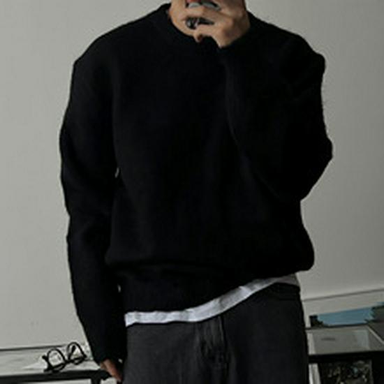 Men's Solid Color Round Neck Knit Sweater - Drop Shoulder, Warm, Versatile, Lazy Style, Thickened Outerwear for Spring and Autumn.