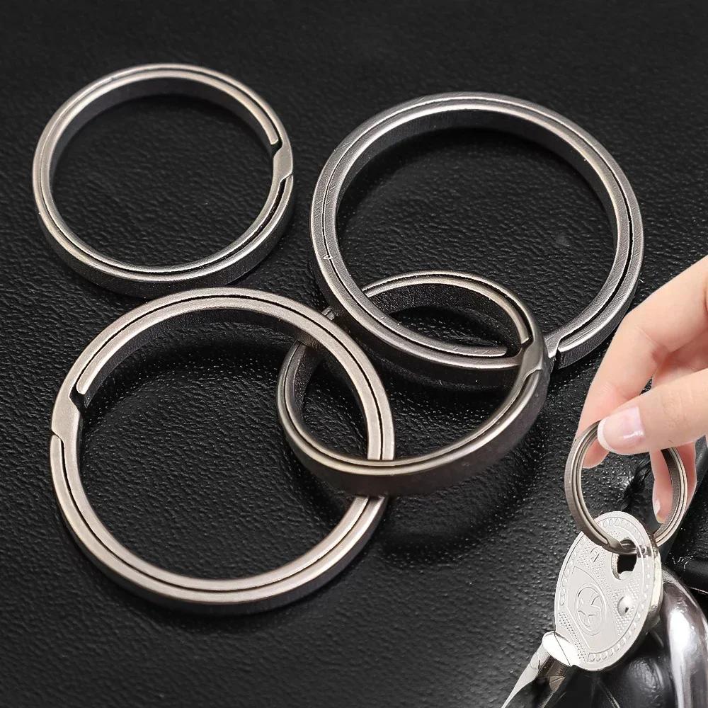 Titanium Alloy Key Rings Keychains Buckle Pendant Super Light Man Car Keychain for Male Creativity Gift Keyfobs Crafts Key Ring