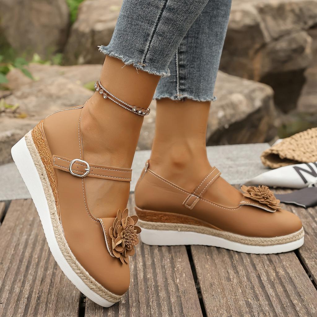 Модная обувь больших размеров для женщин Осень 2025 Модные туфли на платформе и танкетке, балетки с ремешком на пряжке, Zapatos De Mujer с цветком