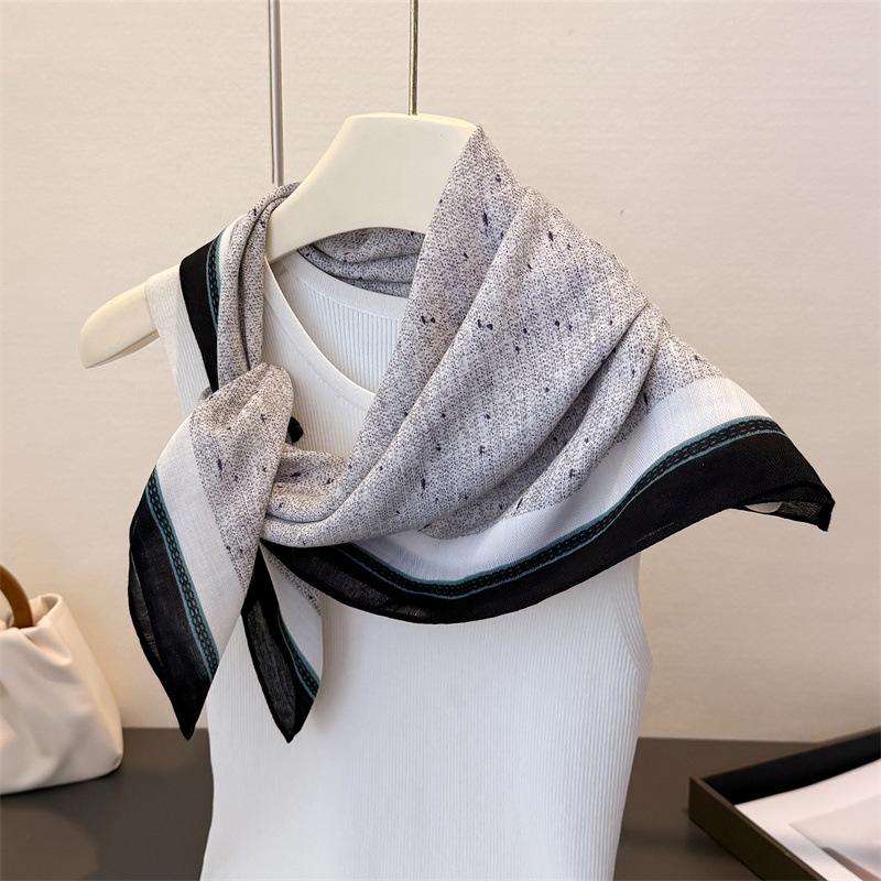 New retro small square scarf -blocked cashew silk scarf imitation neckerchief sun protection decoration for women