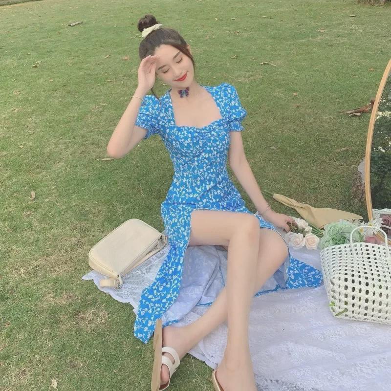 Летнее платье 2024 года с цветочным принтом во французском стиле: Длинная юбка с разрезом Sweet & Spicy