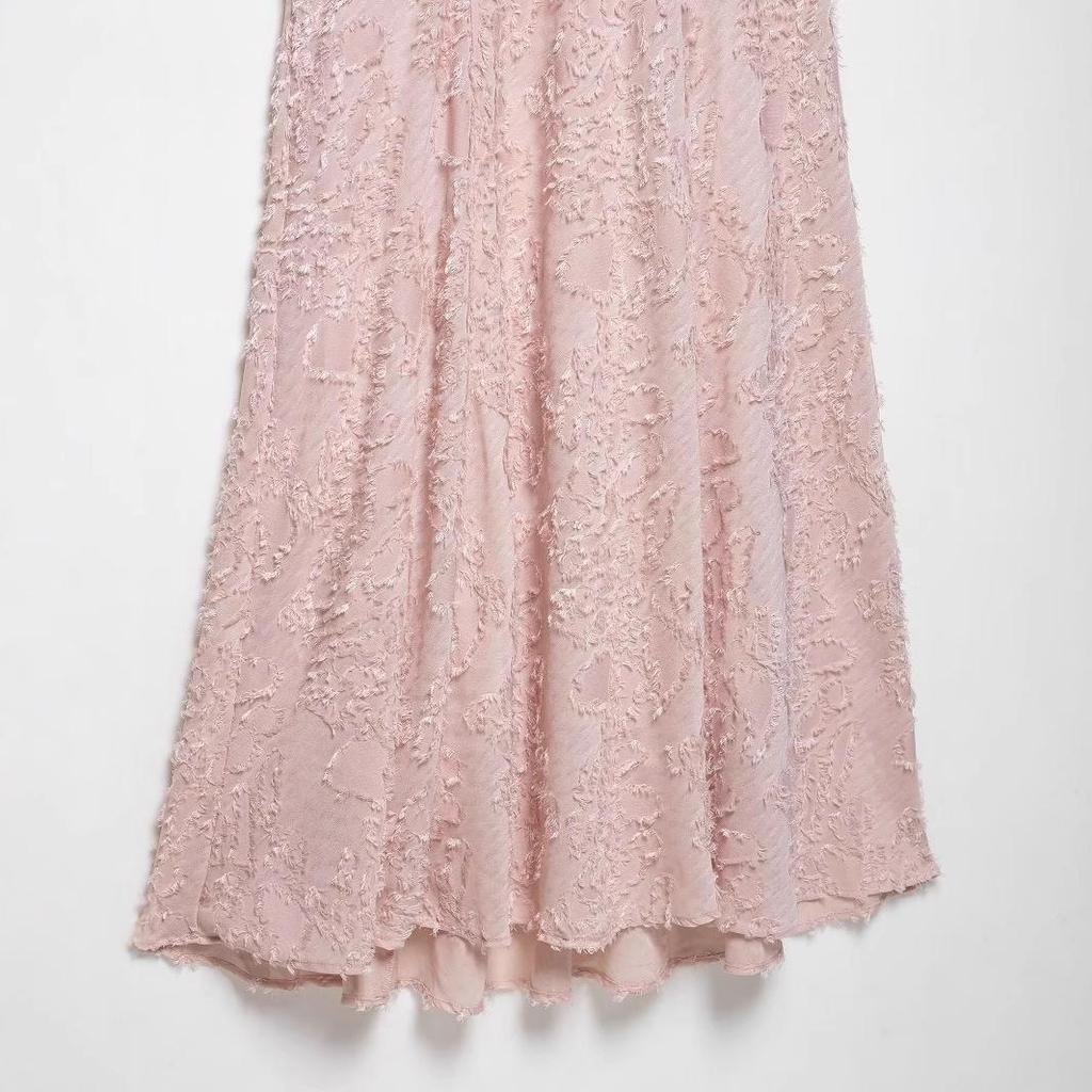 Летнее женское платье 2025 года в европейском и американском стиле с бретелью через шею - Модное, Простая текстура