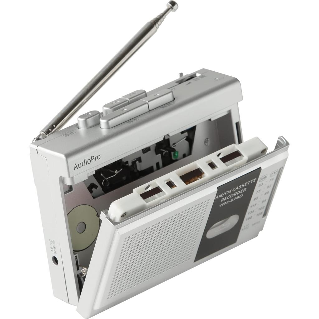 Tosho Radio and Cassette Sound Collection Compatible with Power Supply Disaster Voice Earphones Silver Player, Compact, Microphone, AM/FM/Wide FM,