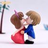 Resin Kissing Bride Groom Model Figurine