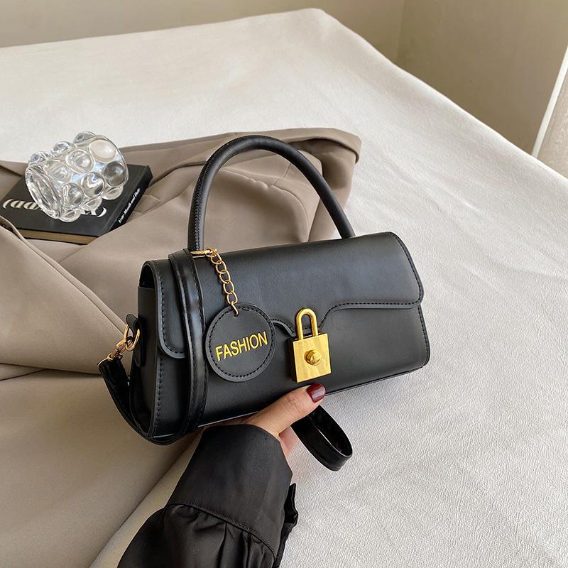 Women's Bags New Fashion Flap Underarm Bag Single Shoulder Crossbody Bag Ladies Small Square Purse and Handbags