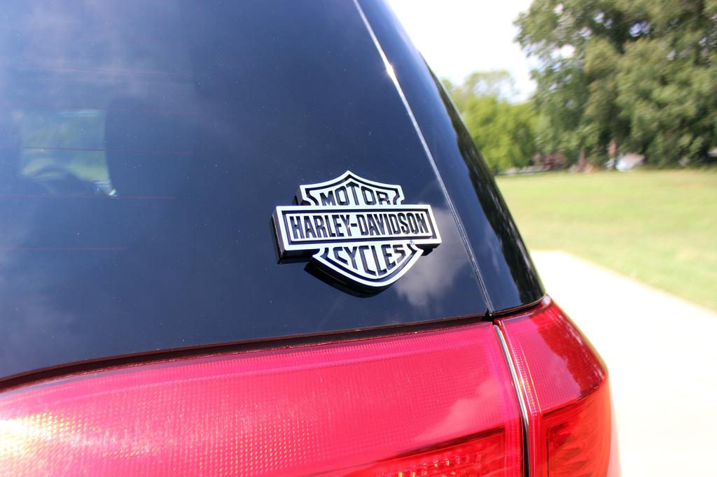 CHROMA 9107 Наклейка с эмблемой Harley Davidson, отлитой под давлением