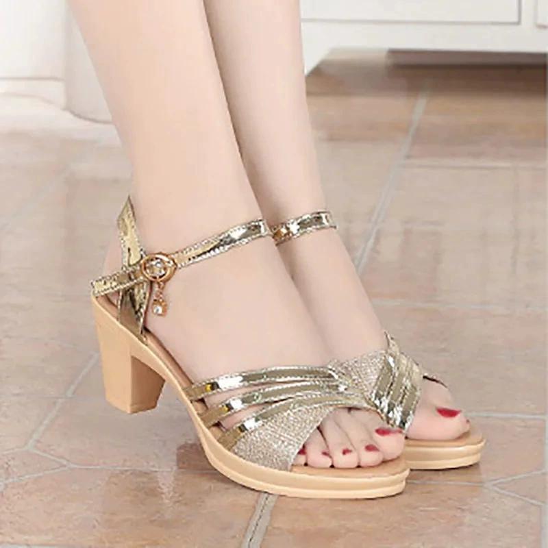 Летние женские сандалии большого размера, толстые каблуки, высокие каблуки для мам, устойчивая платформа, женские туфли с одной пуговицей, дышащие