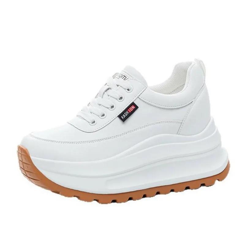 Модные кроссовки на каблуке 8 см из натуральной кожи, белые кроссовки на платформе для женщин, массивная платформа, женские кроссовки, новая модная обувь, танкетка