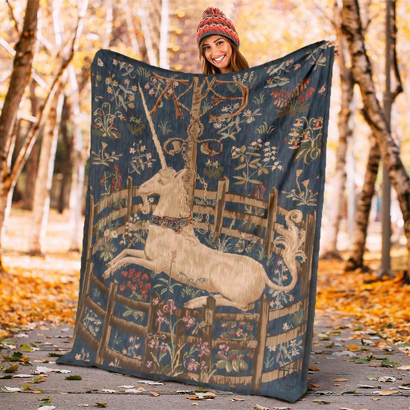 1PC Medieval Unicorn Hunting blanket, al season lightweigh Poster blanket home office outdoor nap multifunc Poster blanketional blanket