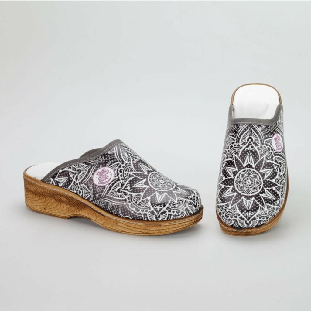 Orthopedic Women's Medical Clogs - Anti-Slip, Comfortable