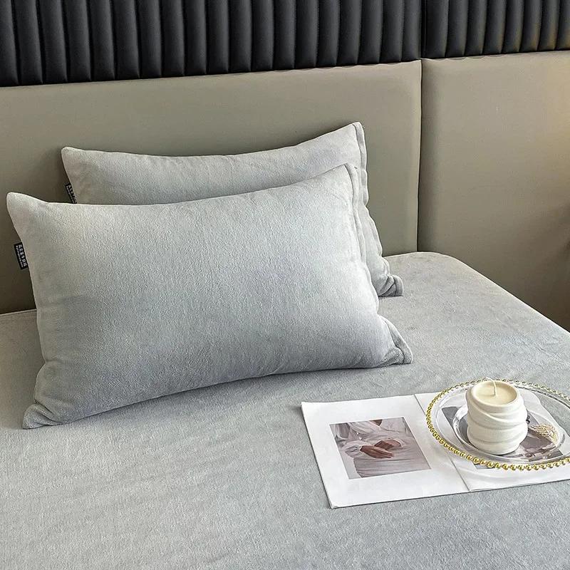 Velvet Fabric Pillowcase Bedding Sleeping Pillowcover High Quality Solid Color Pillow Cover Winter Warm Flannel Pillow Case