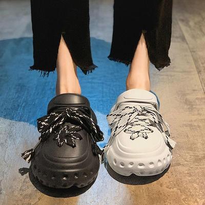 Мода 2025 Модные шармы Обувь клоги Уличные шлепанцы для женщин Толстая подошва Милый бант Летние сандалии на платформе для девочек