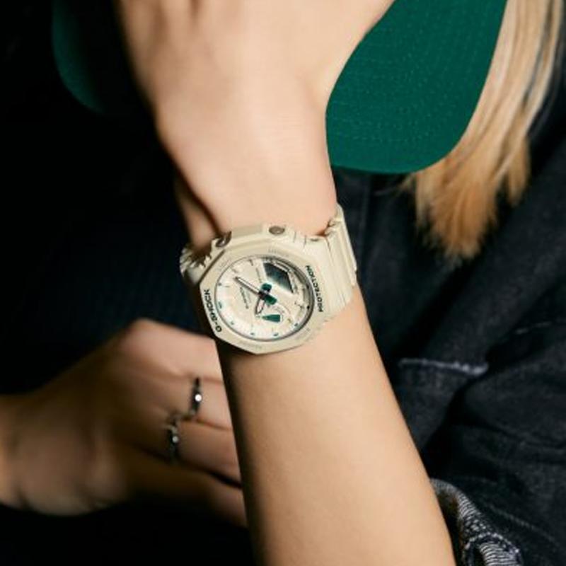 Casio / Часы с кварцевым механизмом и полимерным ремешком, унисекс, белый циферблат, GMA-S2100GA-7A