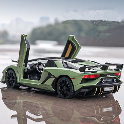 1/18 Aventador SVJ 63 Модель гоночного автомобиля из литого металла Коллекция игрушек Звук и свет Съемная отсоединяемая имитация Детский подарок
