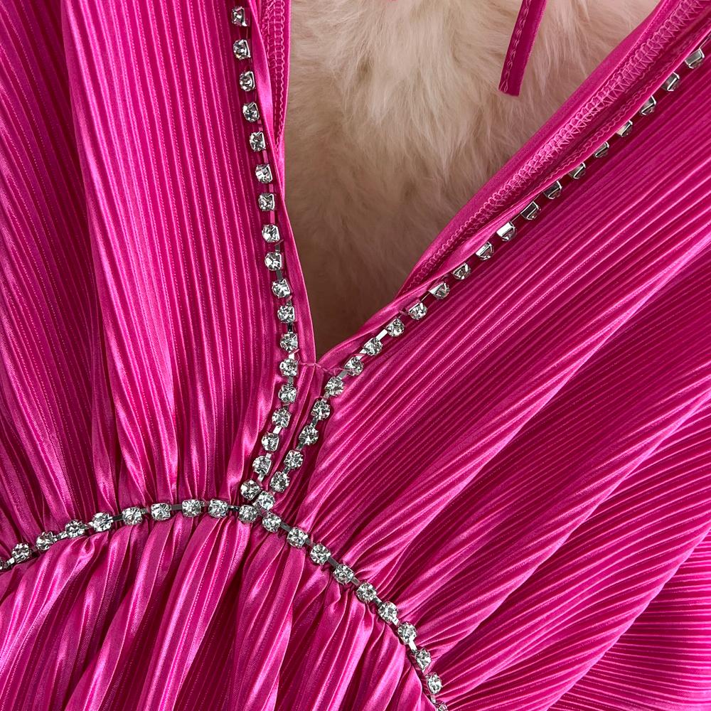 Высококачественное сексуальное темпераментное свободное плиссированное платье с v-образным вырезом и открытой спиной на талии и рукавами «летучая мышь»