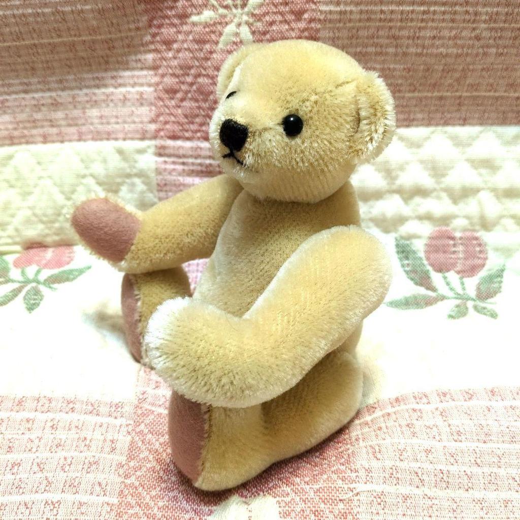 [USED] Handmade beige teddy bear with a small face, approximately 20cm